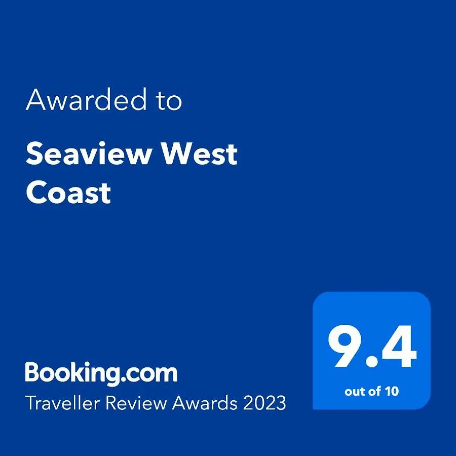 Seaview West Coast - Exceptional - 2 Bedrooms Sleeps 5 -Stunning Sea Views - 500 Metres To Beach Bournemouth Apartment
