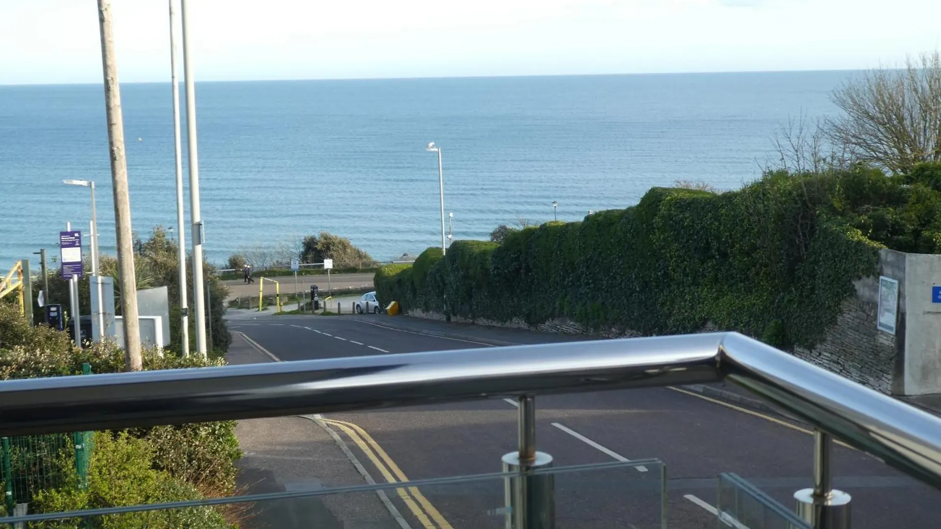 Seaview West Coast - Exceptional - 2 Bedrooms Sleeps 5 -Stunning Sea Views - 500 Metres To Beach Bournemouth 0*,  United Kingdom